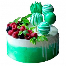 Торт зеленый с малиновым декором