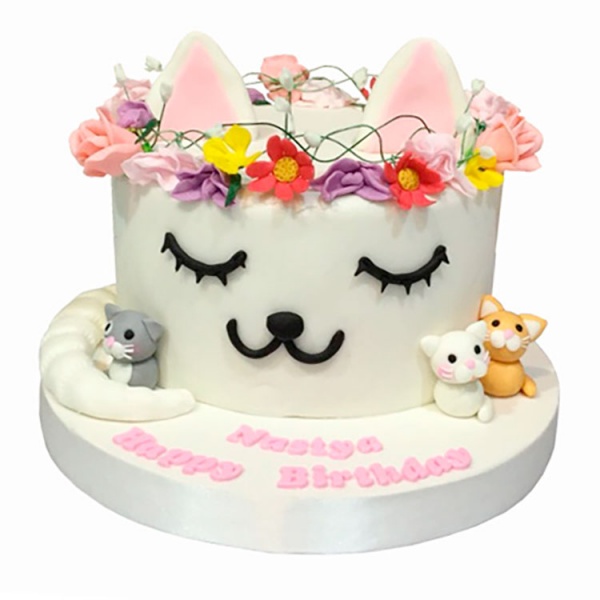 Торт Кошка с цветами