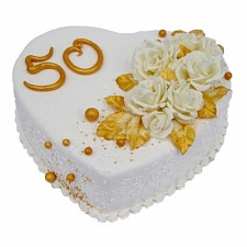 Торт сердечком на Золотую свадьбу